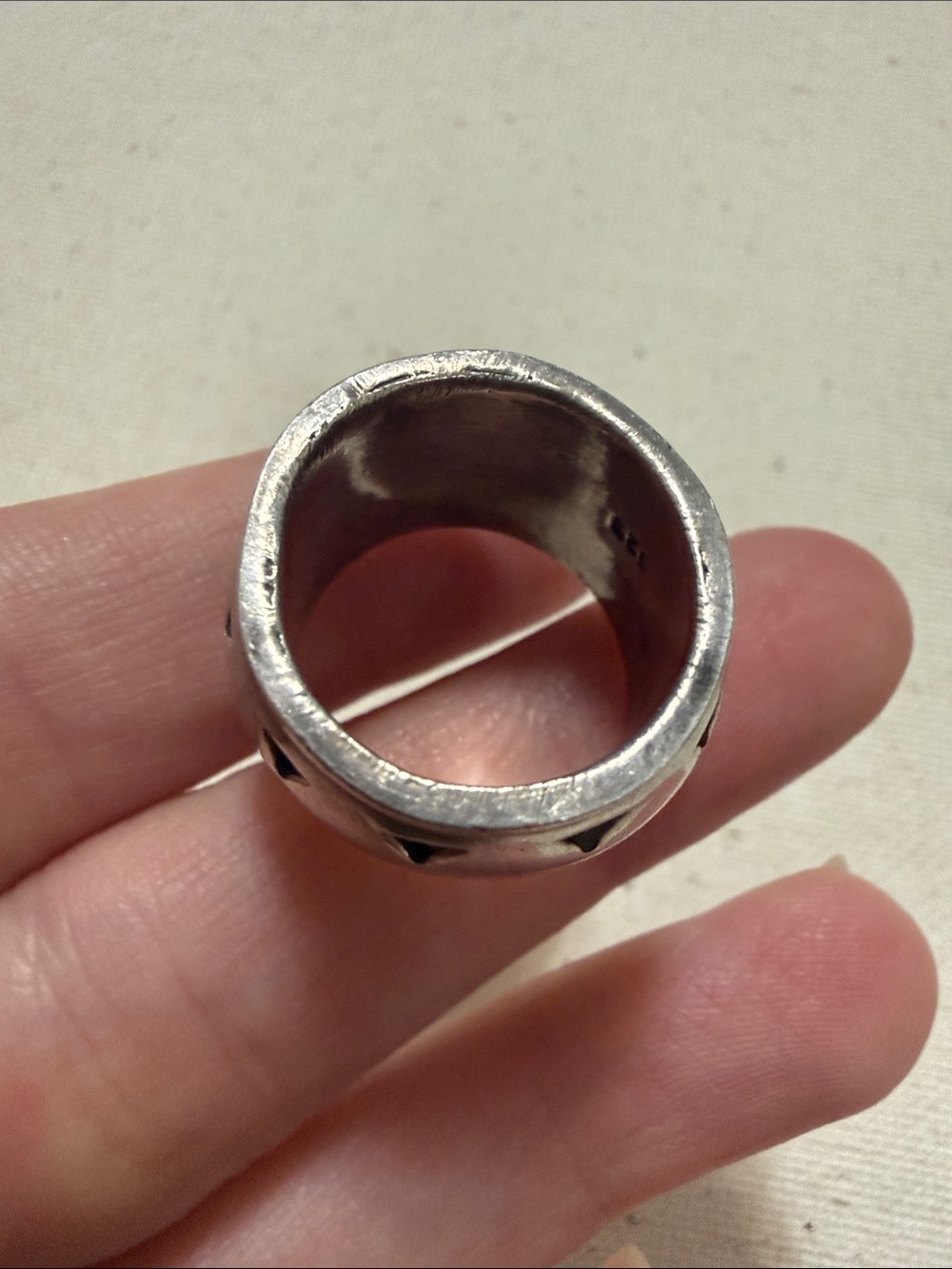 Sterling Silver 925 Chunky Dome Ring W/ Cutout Triangle Pattern size 5.5 - Picture 8 of 10